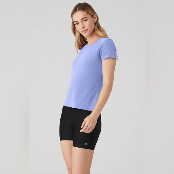 ALO YOGA | ✨NWOT✨ All Day Short Sleeve in Infinity Blue - Picture 4 of 5